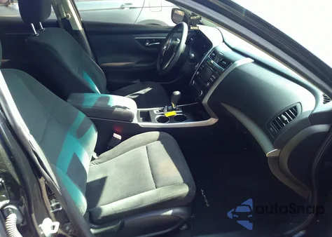 2015 Nissan Altima 2.5 S из США, поврежденный, VIN 1N4AL3AP6FN369066